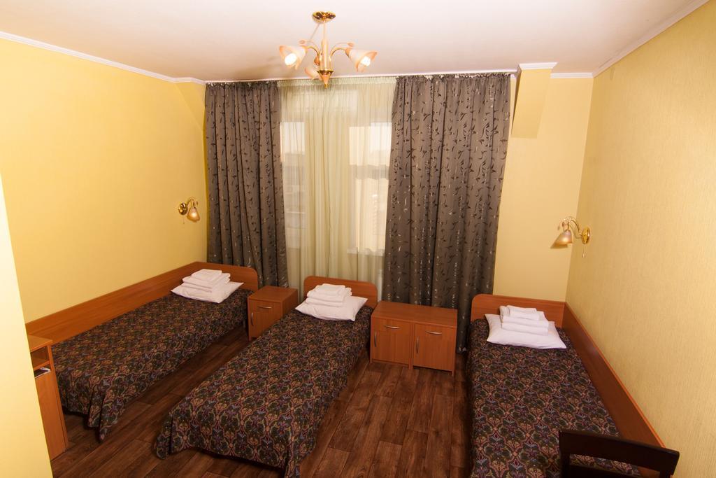 Mini-Hotel On Geroiv Energetykiv Street 18 Kiev Dış mekan fotoğraf