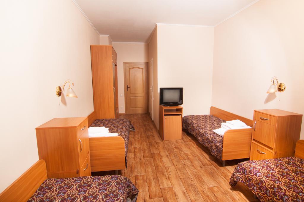 Mini-Hotel On Geroiv Energetykiv Street 18 Kiev Dış mekan fotoğraf