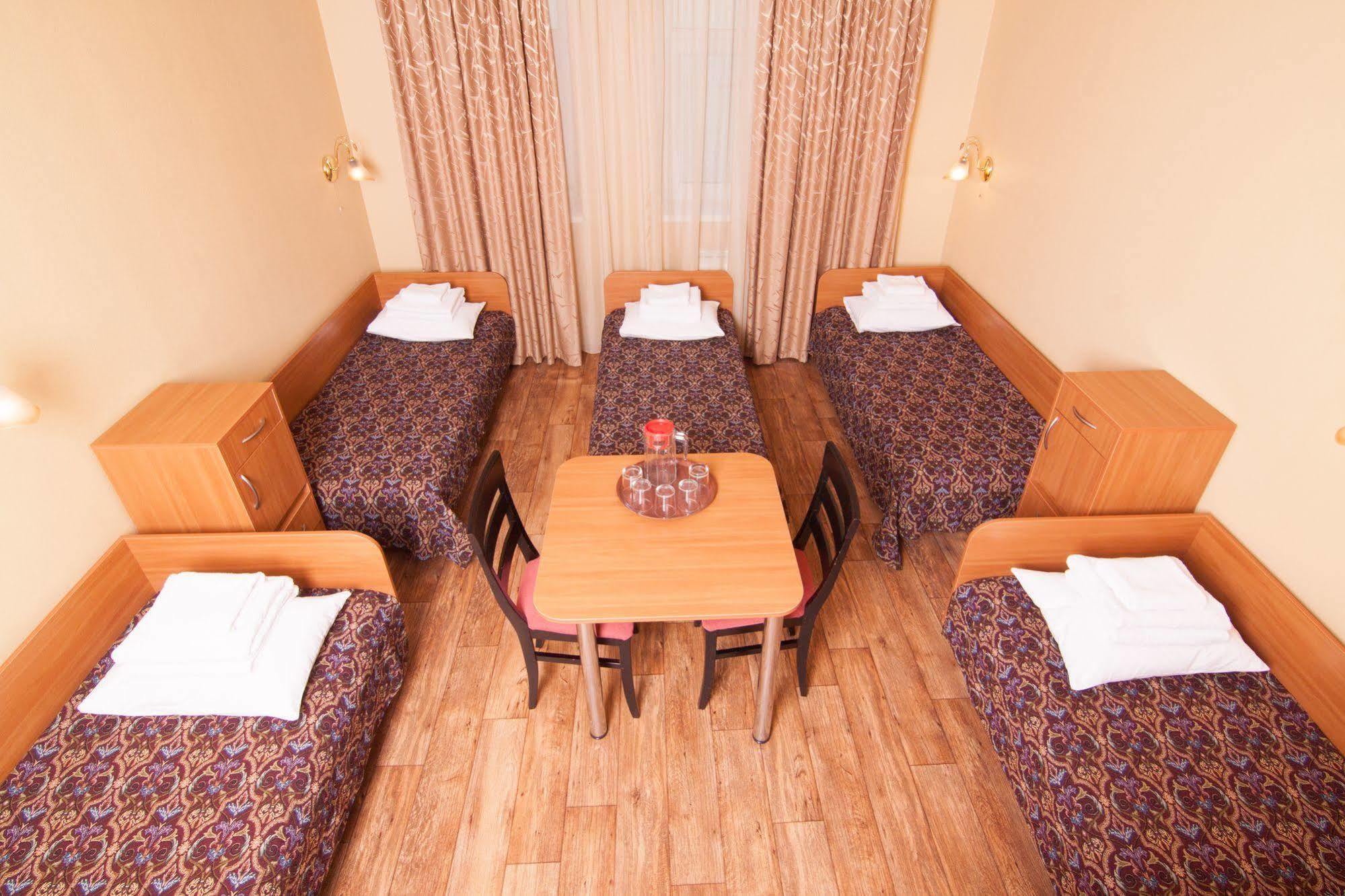 Mini-Hotel On Geroiv Energetykiv Street 18 Kiev Dış mekan fotoğraf