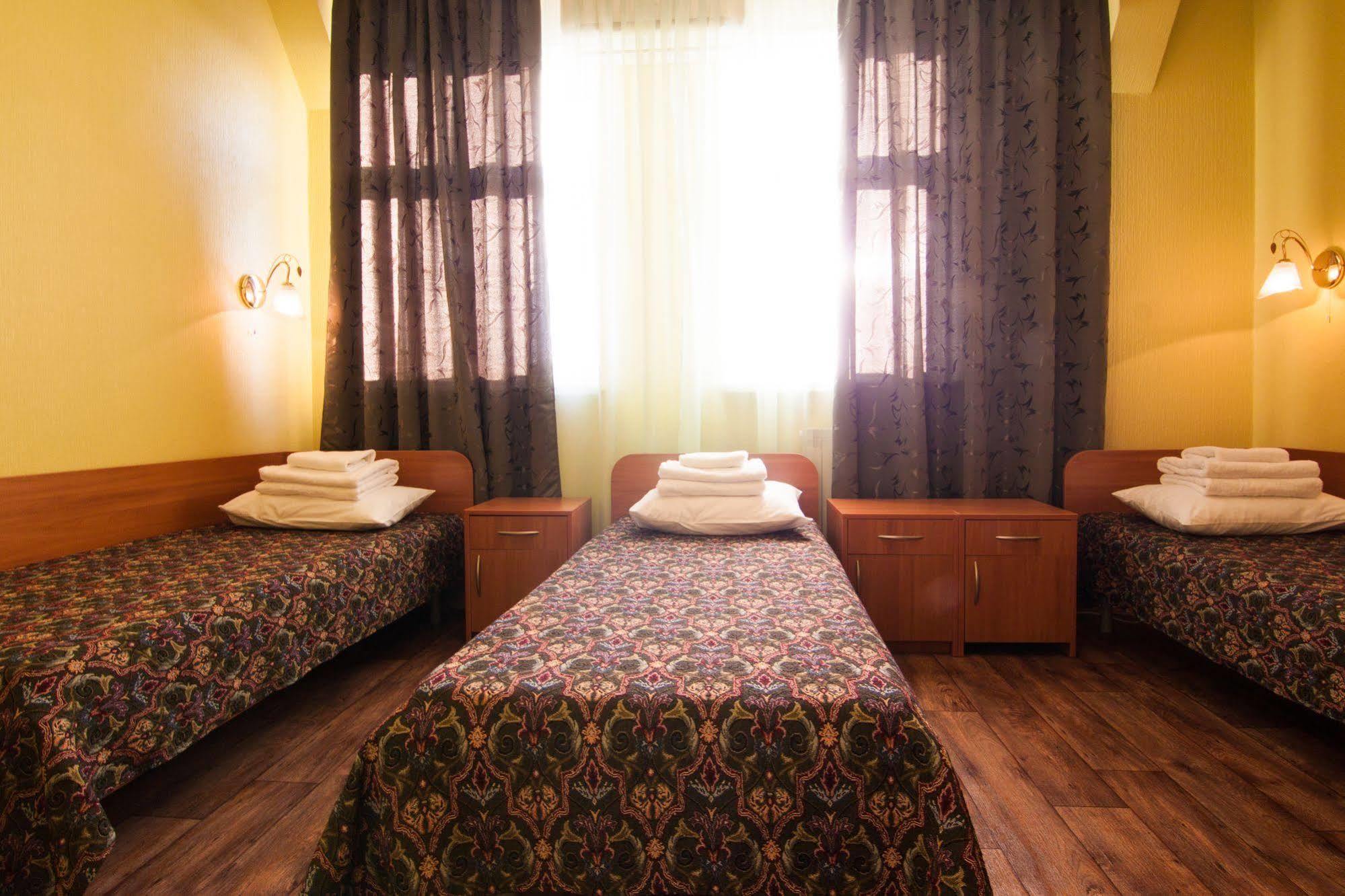 Mini-Hotel On Geroiv Energetykiv Street 18 Kiev Dış mekan fotoğraf