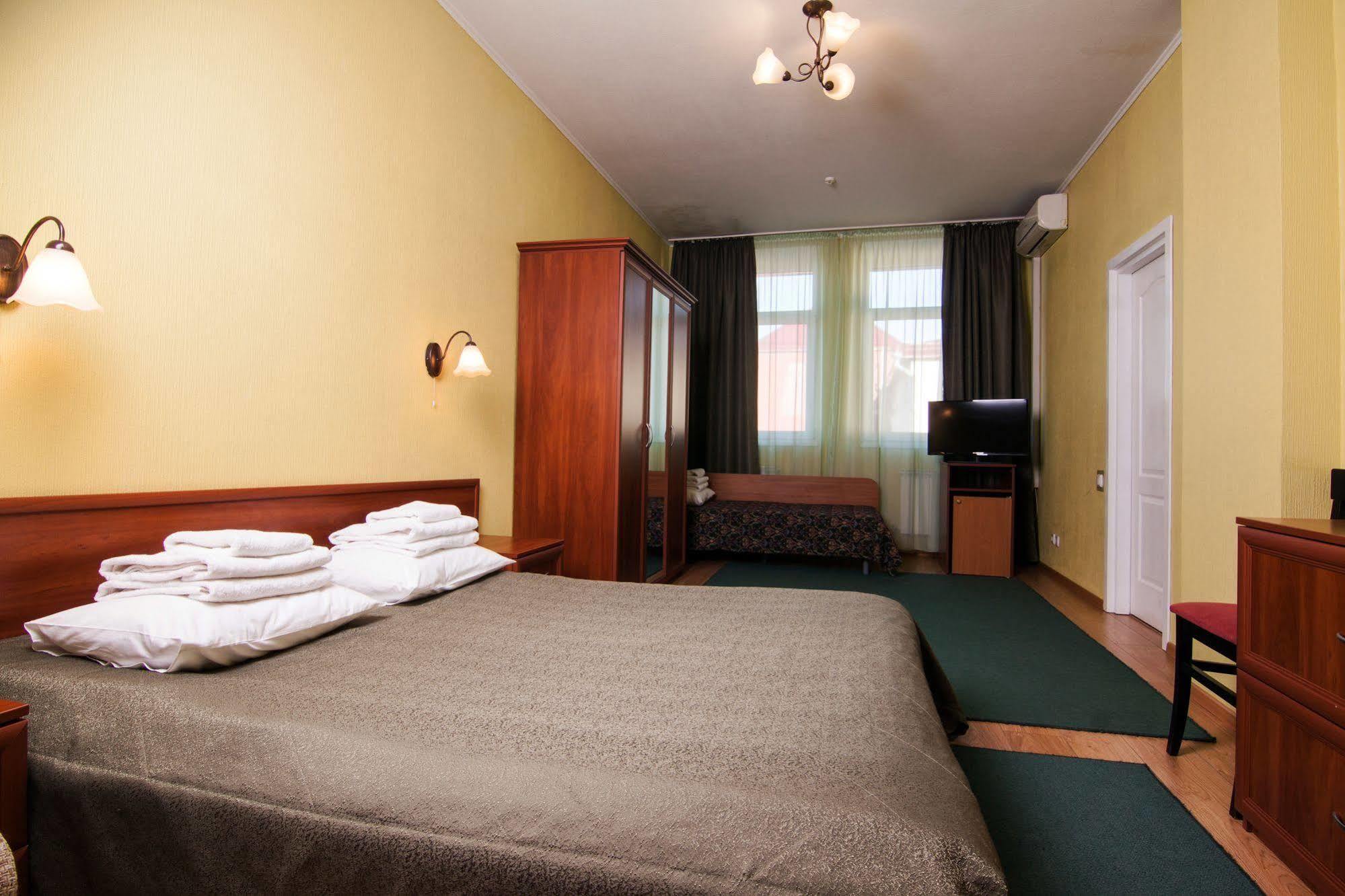 Mini-Hotel On Geroiv Energetykiv Street 18 Kiev Dış mekan fotoğraf
