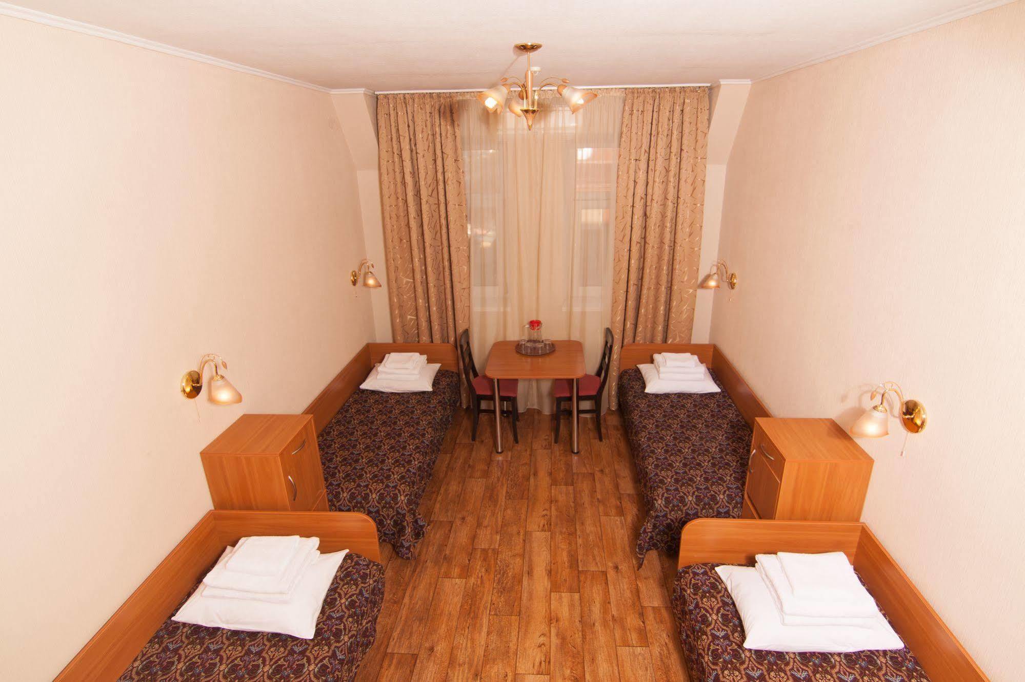Mini-Hotel On Geroiv Energetykiv Street 18 Kiev Dış mekan fotoğraf