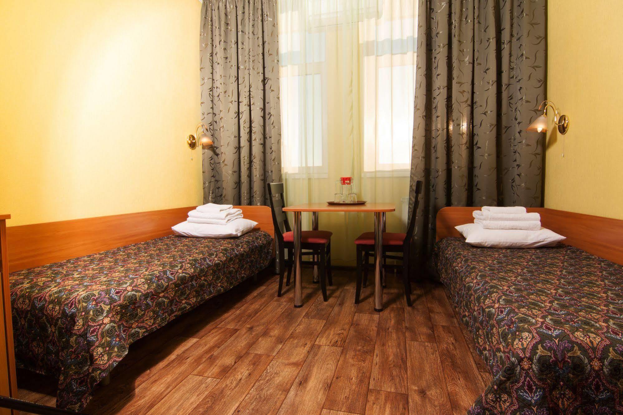 Mini-Hotel On Geroiv Energetykiv Street 18 Kiev Dış mekan fotoğraf