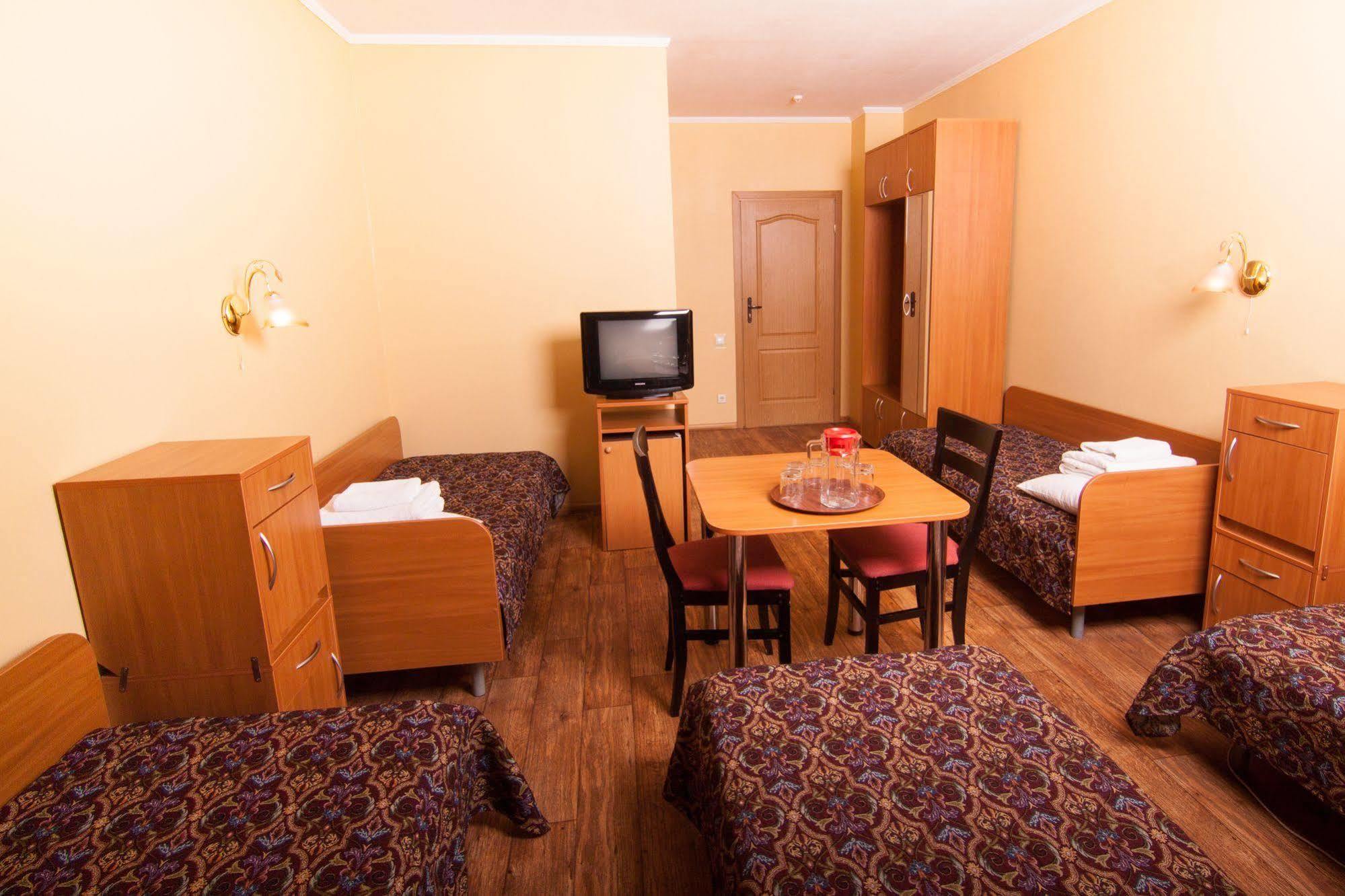 Mini-Hotel On Geroiv Energetykiv Street 18 Kiev Dış mekan fotoğraf