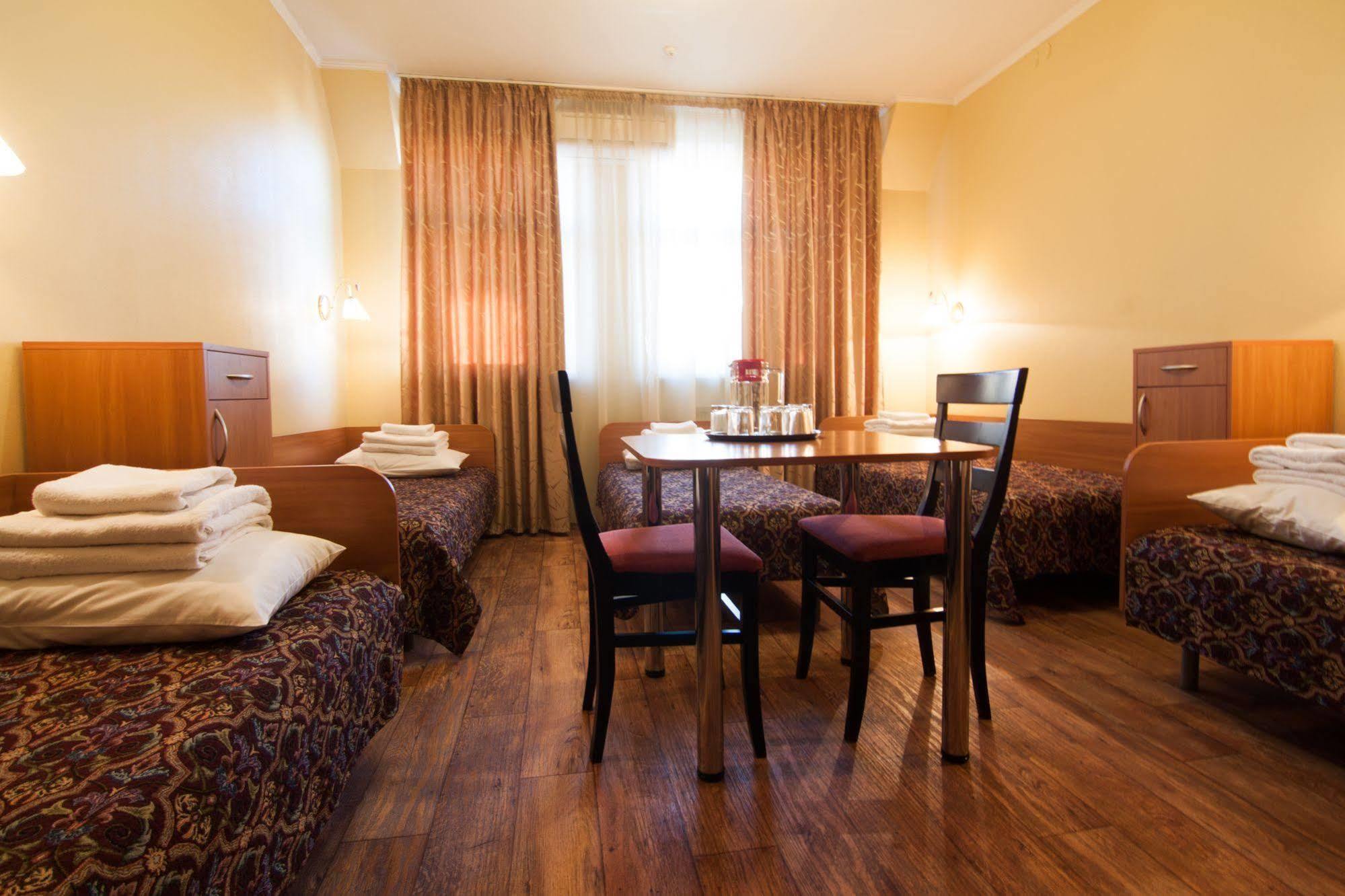 Mini-Hotel On Geroiv Energetykiv Street 18 Kiev Dış mekan fotoğraf
