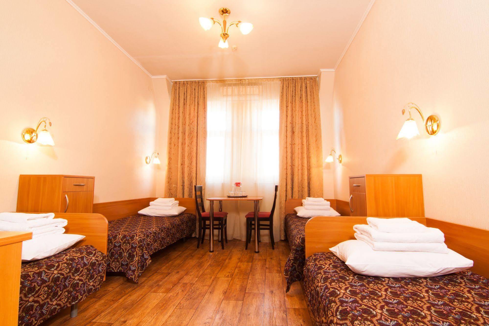 Mini-Hotel On Geroiv Energetykiv Street 18 Kiev Dış mekan fotoğraf