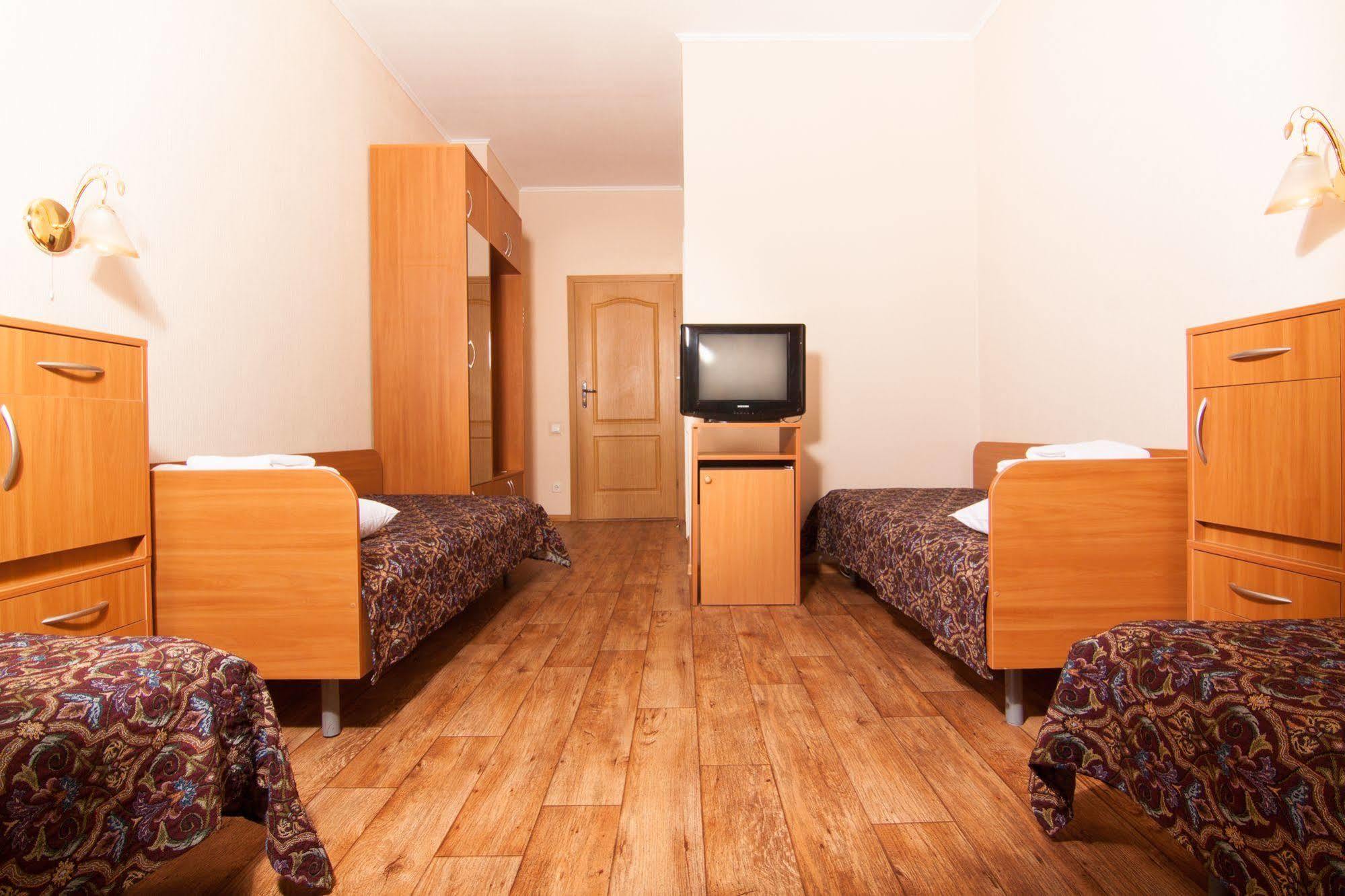 Mini-Hotel On Geroiv Energetykiv Street 18 Kiev Dış mekan fotoğraf