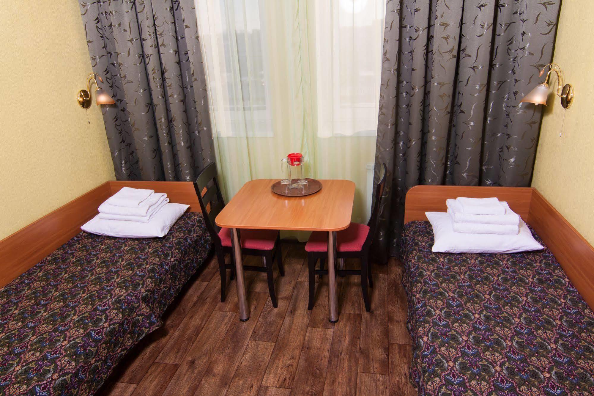 Mini-Hotel On Geroiv Energetykiv Street 18 Kiev Dış mekan fotoğraf