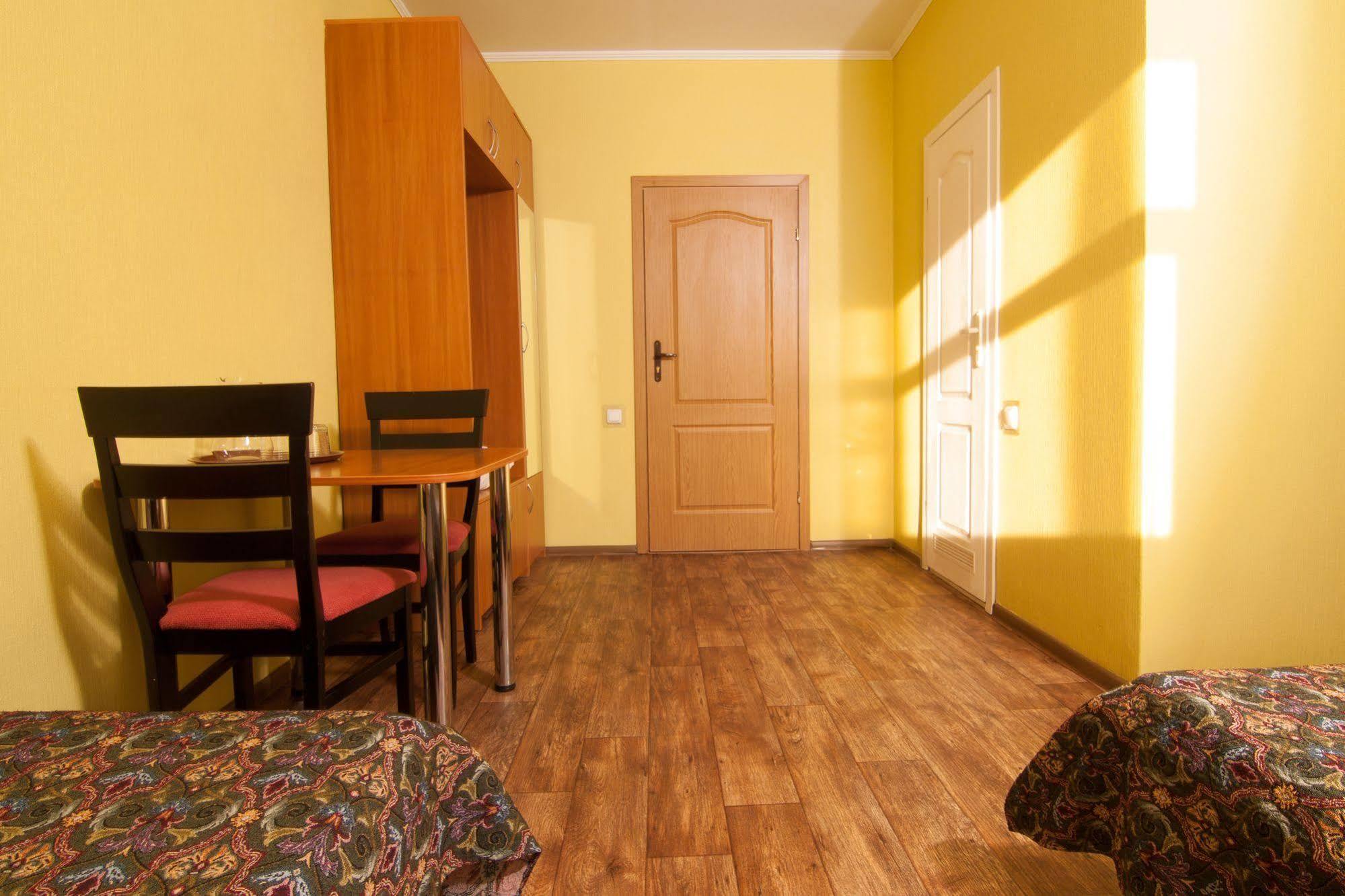 Mini-Hotel On Geroiv Energetykiv Street 18 Kiev Dış mekan fotoğraf