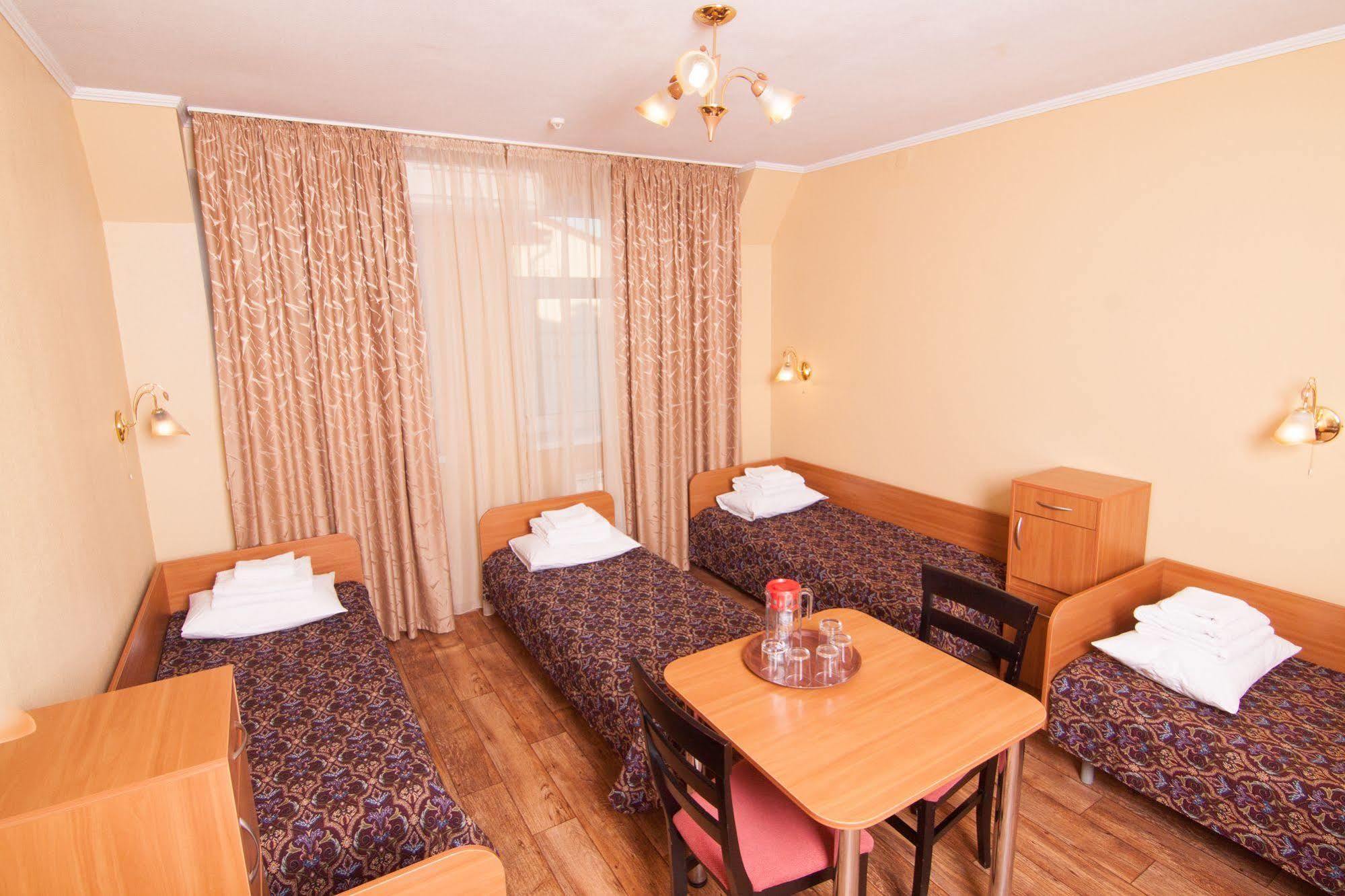 Mini-Hotel On Geroiv Energetykiv Street 18 Kiev Dış mekan fotoğraf